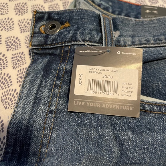 Eddie Bauer Classic straight Regular Stretch Denim Jeans NWT - Picture 3 of 8